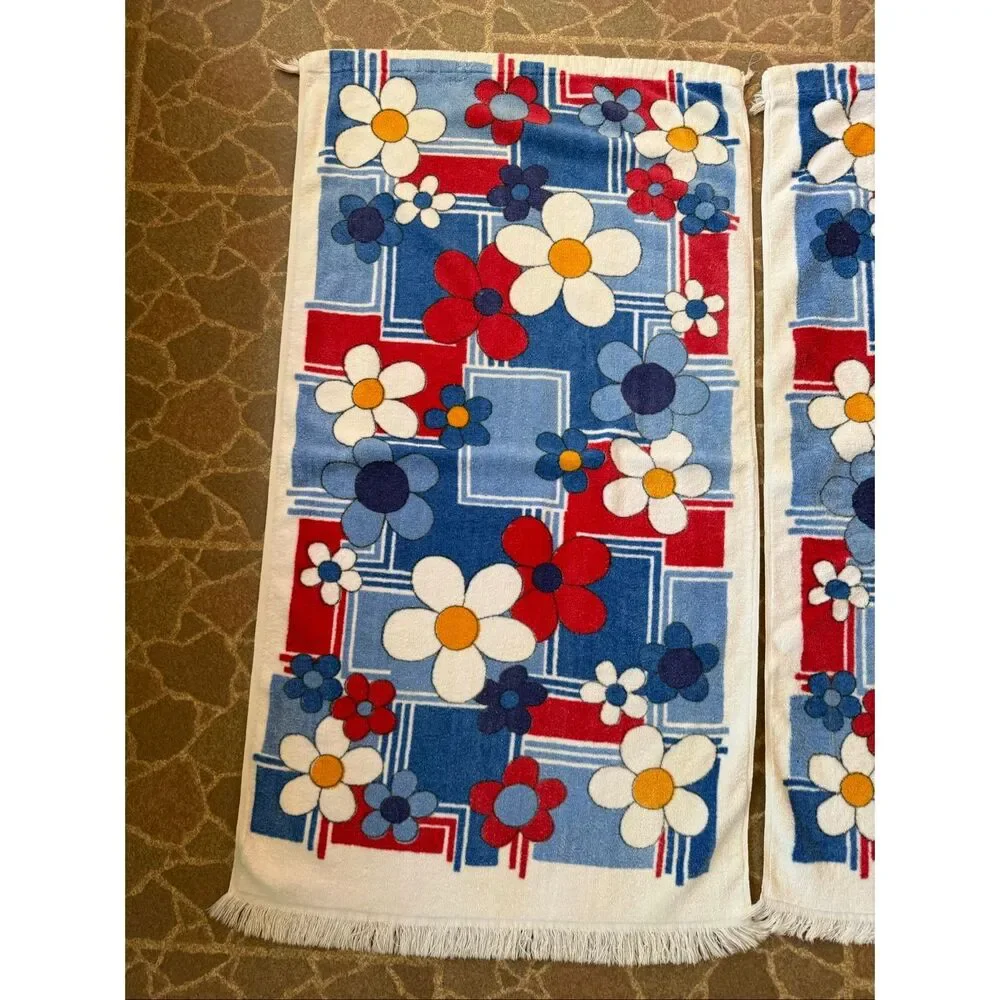 Vintage Rare Cannon Towel Set of 2 1970s Great Day Flower Power